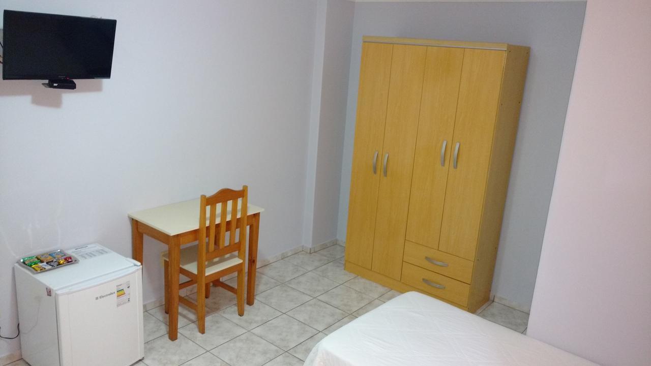 Hotel Mariluz Telemaco Borba Экстерьер фото