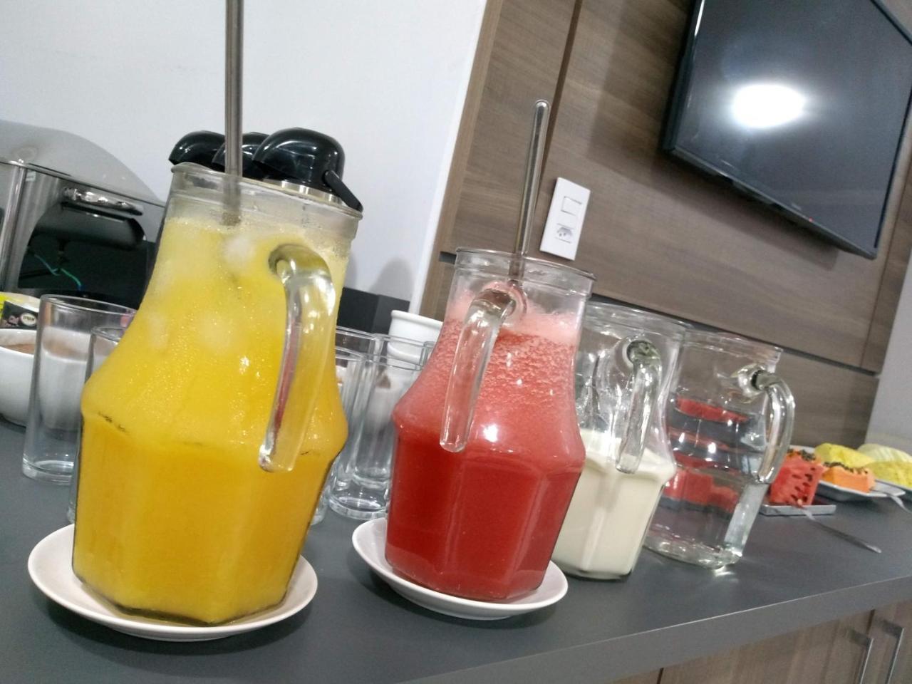 Hotel Mariluz Telemaco Borba Экстерьер фото